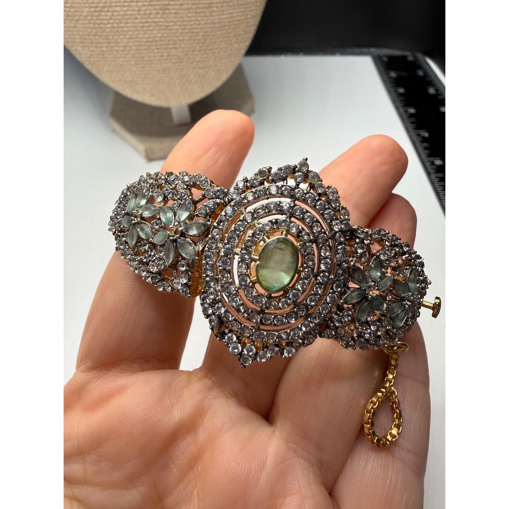 Vintage Green Cabochon Rhinestone Greek Key Gold Tone Hinged Bangle Bracelet